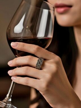 ANTIQUE Fessenden & Co. Providence, USA.925 Fine Silver Marcasite Ring Size 8